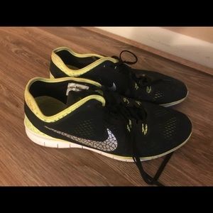 Women’s Size 11 Nike Training